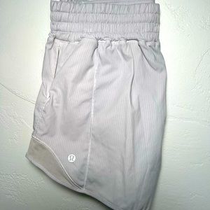 Lululemon hotty hot shorts SIZE 6